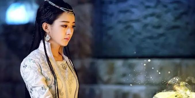 赵丽颖杨幂李若彤赵雅芝 盘点仙气十足的白衣女