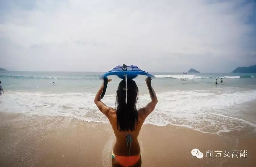杨雪  她是和大海恋爱,和极限梦想较劲的冲浪女神