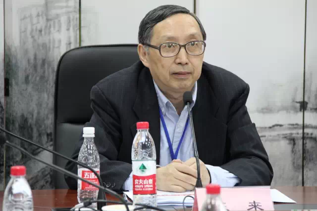有了这两条路线，所以毛泽东既是“国父”也是“革命导师”。