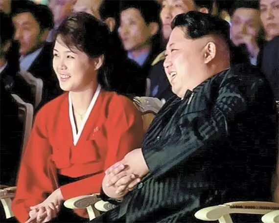 揭秘:朝鲜第一夫人李雪主 竟是赵薇同学