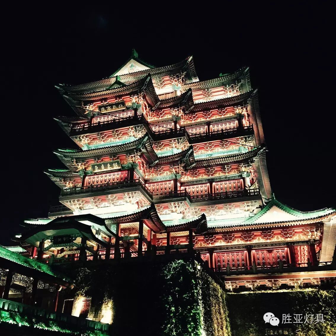 照明界吉尼斯纪录来啦 -南昌一江两岸灯光秀创吉尼斯世界纪录