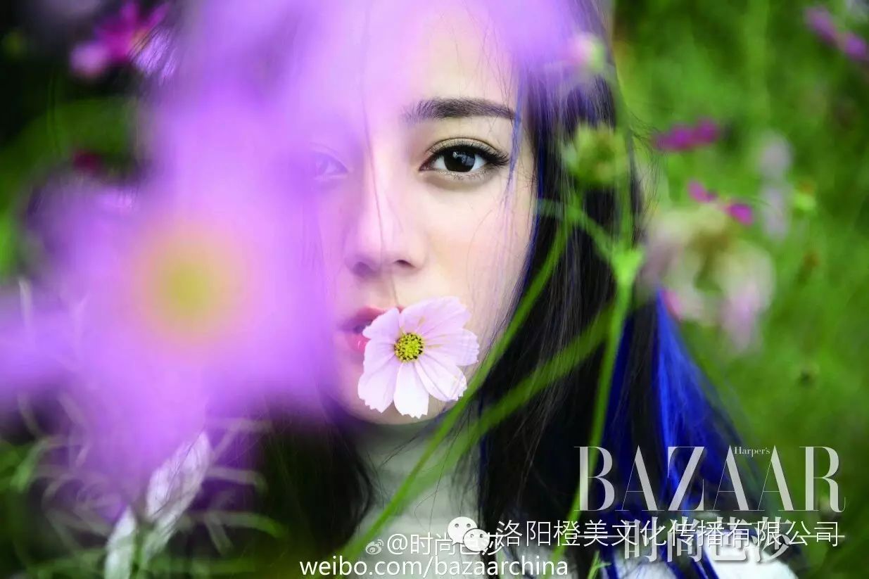 迪丽热巴明明可以靠脸,偏偏靠实力,穿衣更是美腻了!
