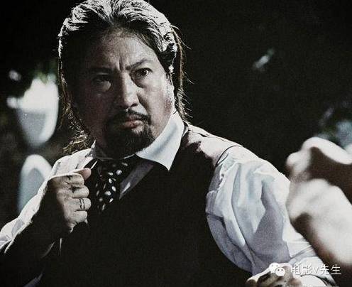 “李小龙很厉害!但他真不是我的对手”,洪金宝为何敢出...