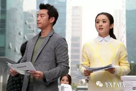 赵丽颖穿衣搭配图片欣赏 3款清新搭配让你时尚又可爱