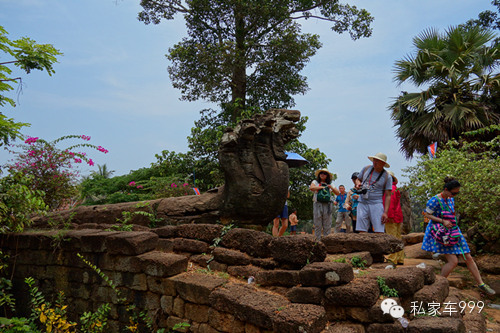 輝煌華麗的吳哥窟寺廟，熙熙攘攘的首都金邊，數(shù)百公里未被污染的海灘，偉大的湄公河，樸實的人民。