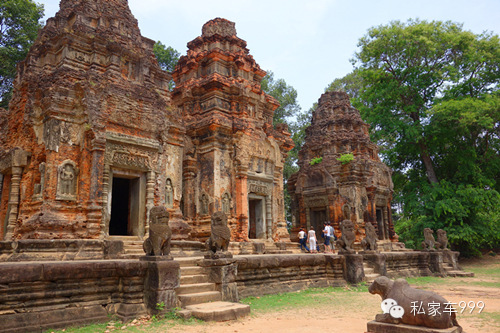 相比第一季“沙巴游”的蓝天碧海，柬埔寨的特点更显神秘与古老。