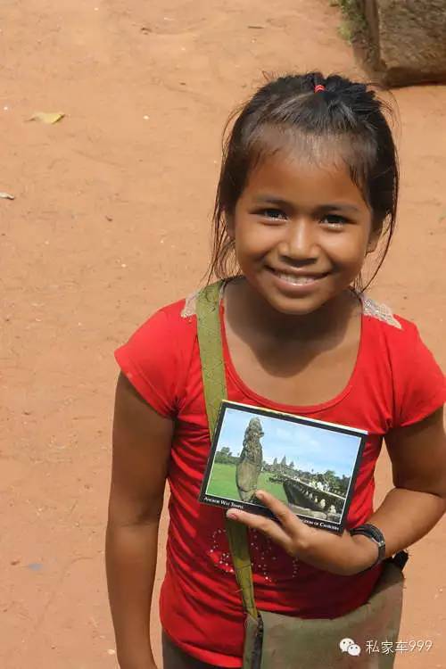 柬埔寨的孩子笑容永远这么清纯干净！