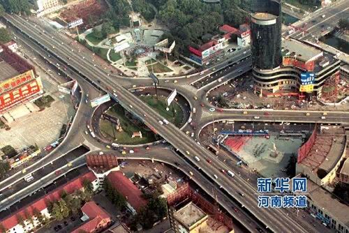 郑州紫荆山立交桥（1999年9月摄）