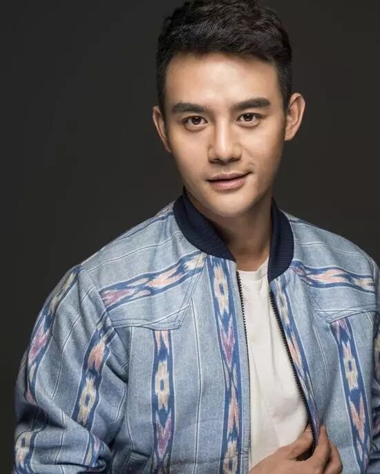 王凯赵丽颖大鹏于莎莎抢占主干道,what are you弄啥嘞?