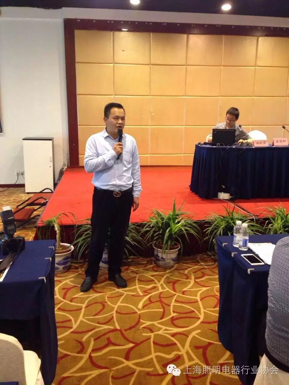 【会员动态】上海灯具城成功举办第2期光环境健康与家居生活公益讲座
