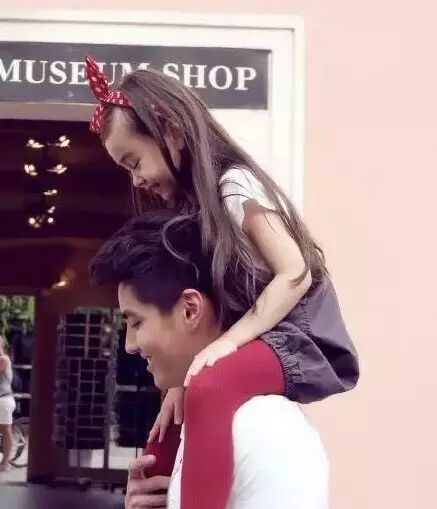 吴亦凡、贾乃亮、韩寒、贝克汉姆:一辈子一定要有个女...