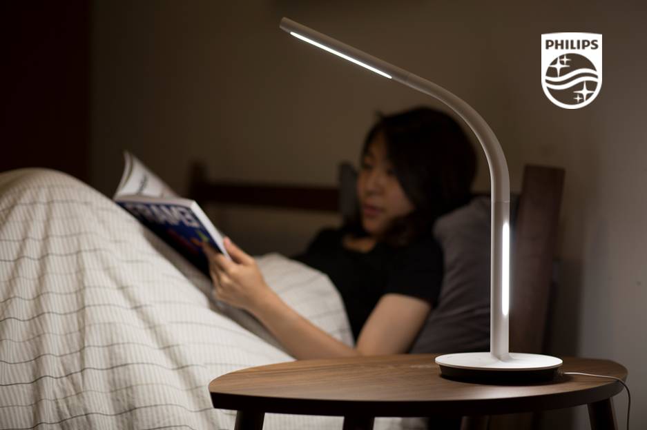 不只是台灯更是光环境优化大师——飞利浦智睿台灯二代，正在小米智能家庭APP众筹ING