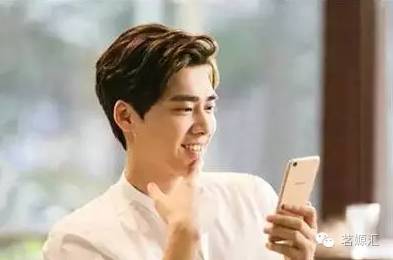 李易峰的700万跑车,说撞就撞了