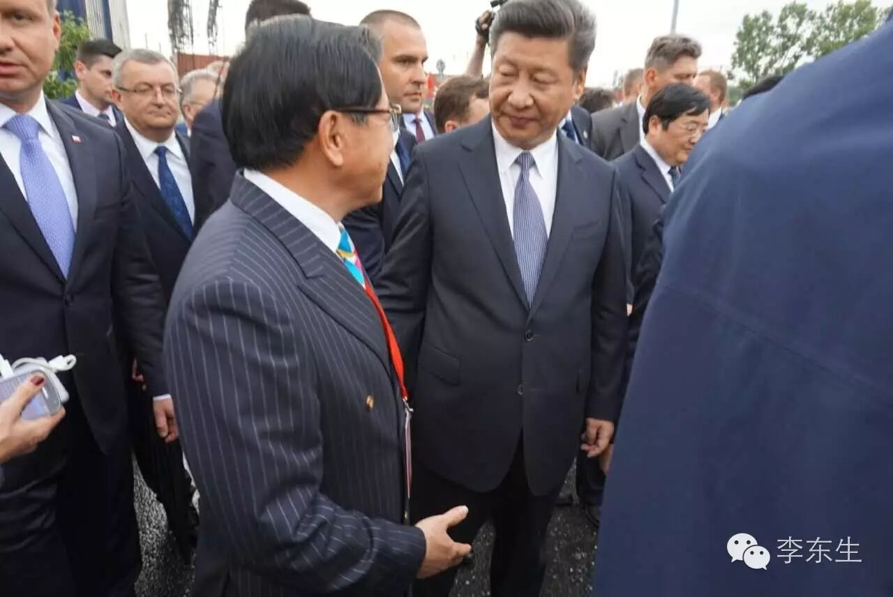 【跟着习主席去波兰】TCL电视物料乘中欧班列到欧洲，受到中波元首迎接