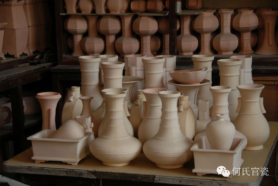 何氏，让官瓷文化重新精神起来！