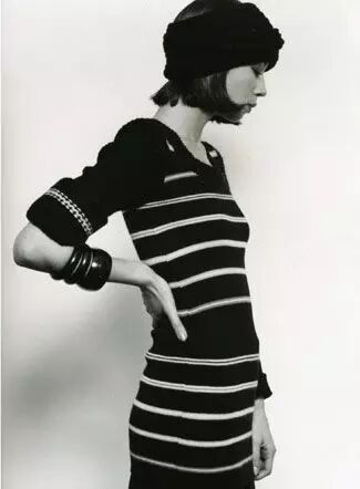 怀孕没衣服穿 有人因此变丑,有人却成了传奇设计师-怀孕期