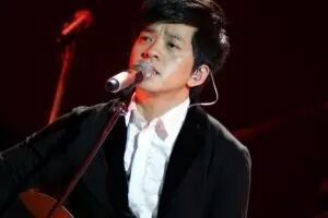 李健早年综艺节目混剪,《夜夜夜夜》《传奇》等五首歌联唱