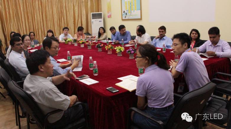 光明路运动，印政府推出LED灯采购路线图！深圳政府打造开放型经济，积极推动LED企业走出去！