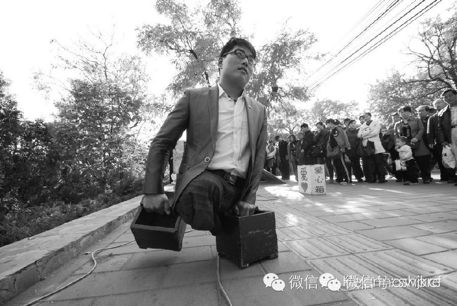 已转发两千万次的奇迹,中国最经典的励志人物,无腿流浪青年令人钦佩 - 语笑嫣然 - 闲闲颔首千娇起,嫣然一笑百媚生 已转发两千万次的奇迹,中国最经典的励志人物 - 涓涓小溪 - 深谷幽兰--涓涓小溪