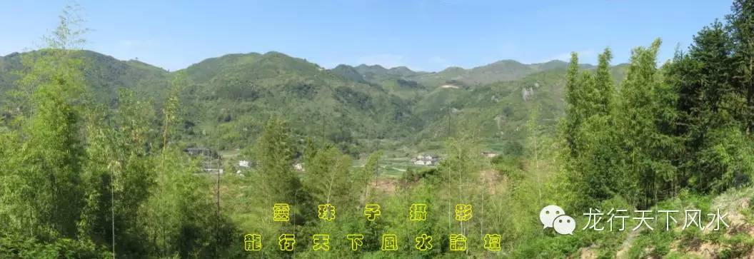 图9,拉镜头看朝山,可见笔架山和挂榜山.