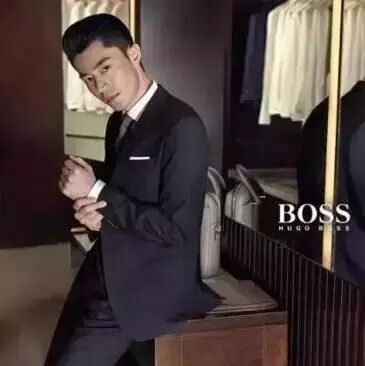 『男神在此 』霍建华先生获邀成为BOSS“Man of Today”...