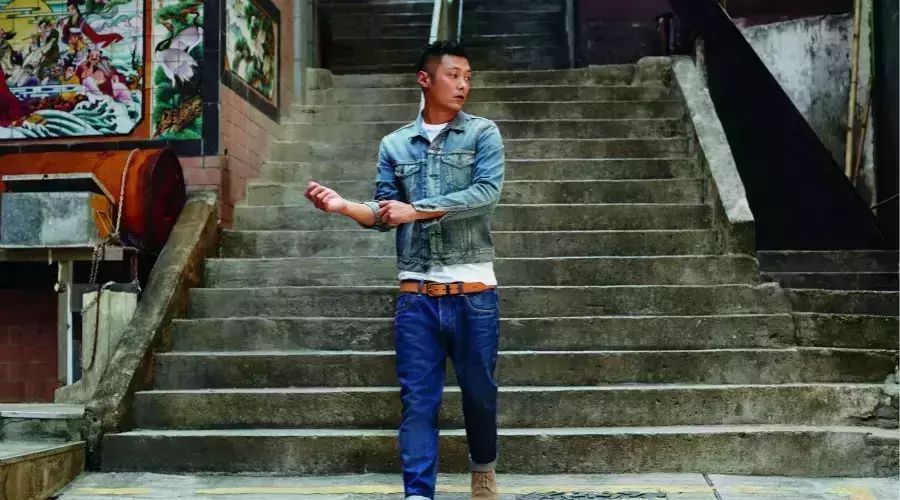 这样的余文乐和张志明,撩得我又要摔倒了
