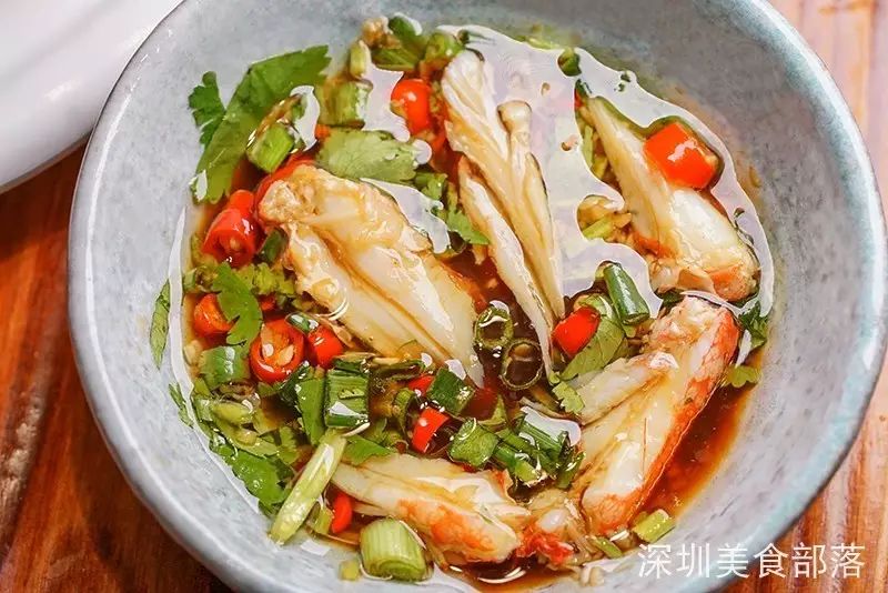 北极贝和黄金贝 在刺身圈混的如鱼得水 现在转型跨界涉猎清蒸区 但从