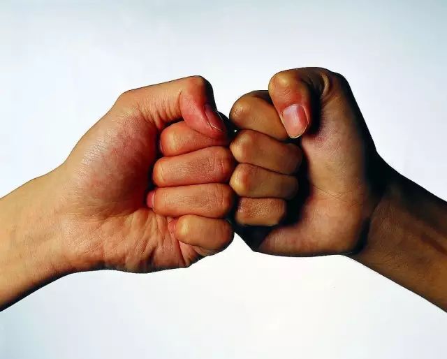 一只手表引发了的意外与醒觉