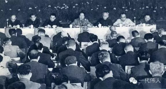 毛泽东为何强烈反对计划生育?有人就有“人间奇迹”-怀孕期