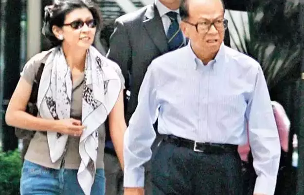 亚洲首富背后的女人!：揭秘李嘉诚的红颜知己 - 捕鱼者 - 做现代有机农业 享健康快乐人生