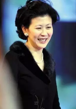 亚洲首富背后的女人!：揭秘李嘉诚的红颜知己 - 捕鱼者 - 做现代有机农业 享健康快乐人生