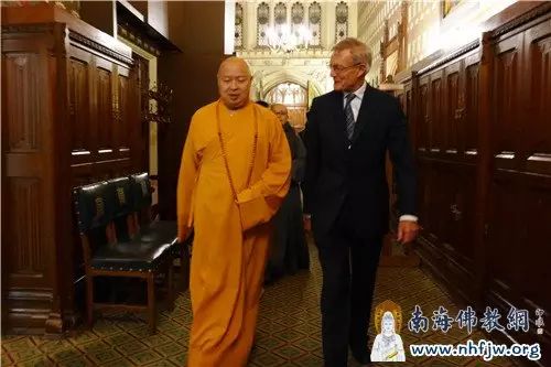 英国上议院迎来首位中国大和尚