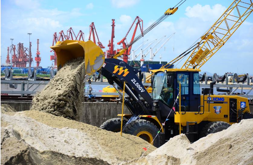 【荣耀时刻】闪耀bauma China 2016，中国好铲车“铲业英雄”争霸赛总决赛颁奖典礼盛大举办