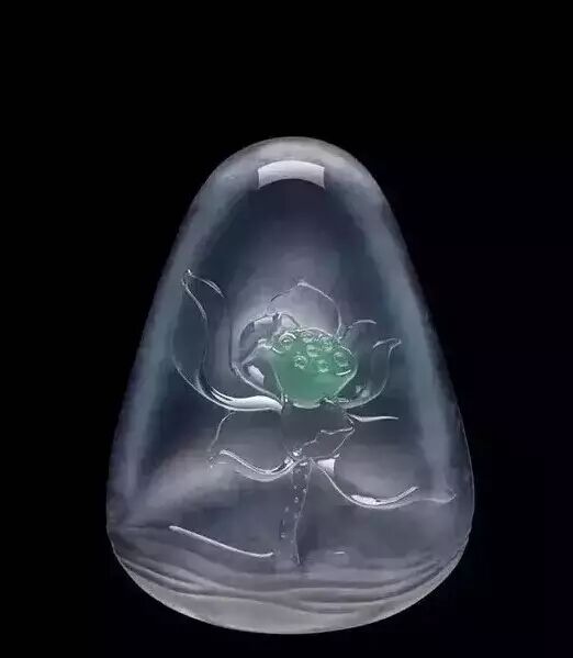 翡翠玉雕名师加龙作品——方寸之间的极致之美