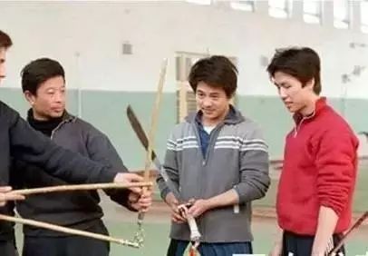 甄子丹不敬师傅遭李连杰暴打