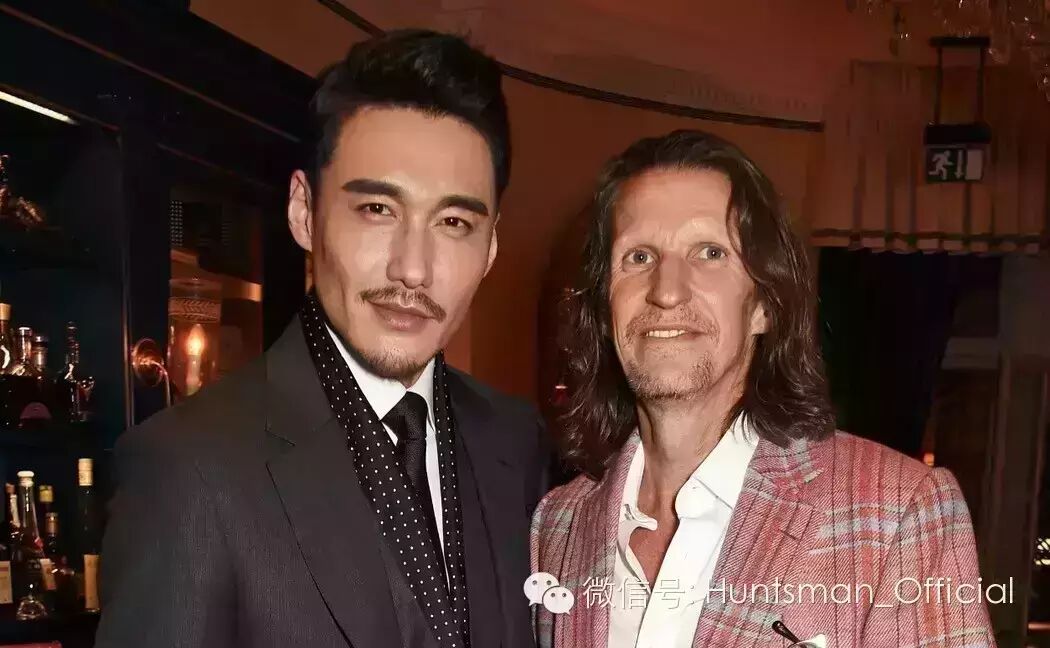 胡兵的定制西装