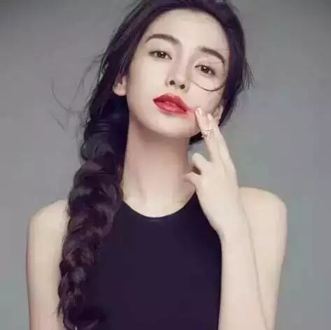 []赵薇、Angelababy的几绺儿头发才是减龄、显气质的关键!