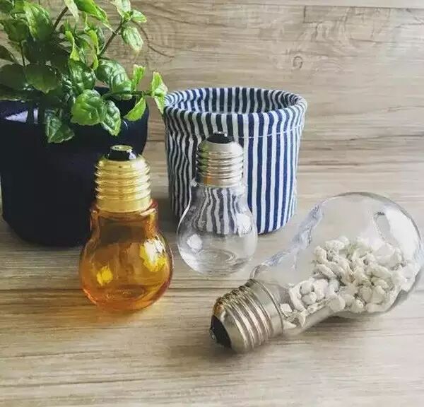 区区100日元的破灯泡 在日本家饰界却成了香饽饽！