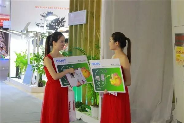 据说今年光亚展的美女少很多？求鉴定！