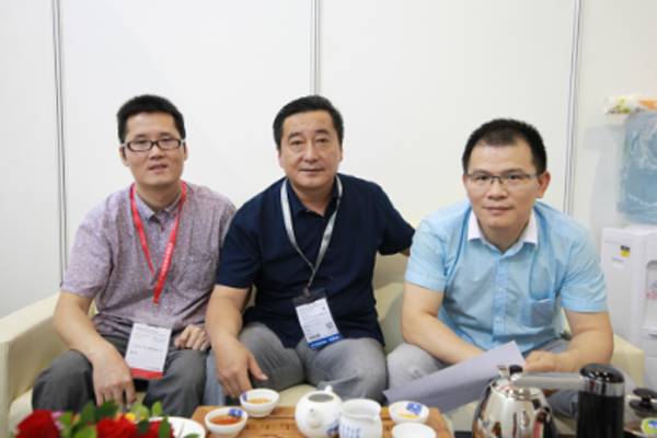 4点总结本届光亚展最”红“展位