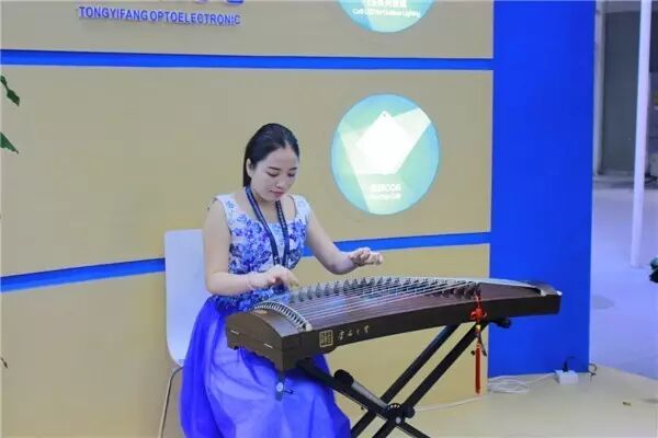 据说今年光亚展的美女少很多？求鉴定！