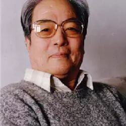 著名评书表演艺术家袁阔成因心脏衰竭去世