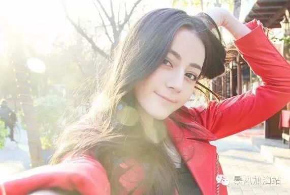 90后新任“四小花旦”评选!郑爽杨紫周冬雨迪丽热巴,你...