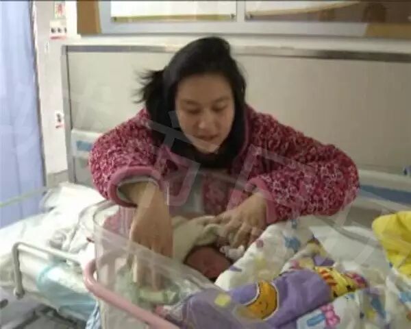 城市日历官微【定了!今天起,南通婚假、产假、陪产假这样休!四种情形可生育“三孩”】订阅号:nttvcsrl-怀孕期