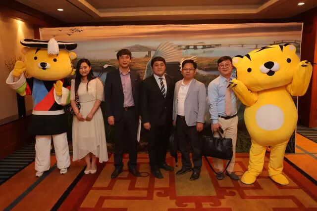 5[)G4K6}X_0O1{2]5X}S6(L