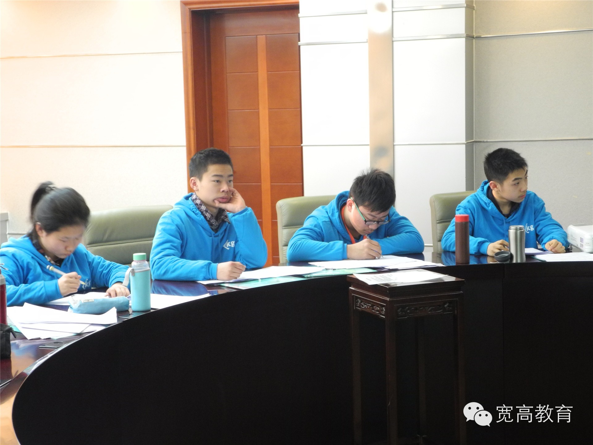 致各位家长：请认准宽高英才训练营品牌，不要轻信虚假宣传