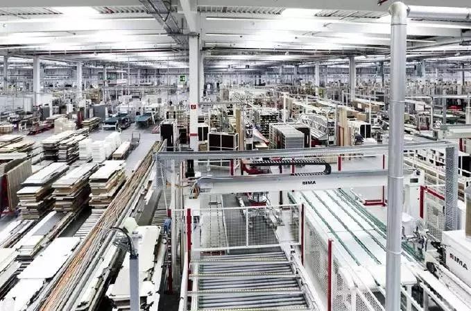 控制柜厂家定制加工_加工柜子定制厂家_定制衣柜加工厂要哪些设备