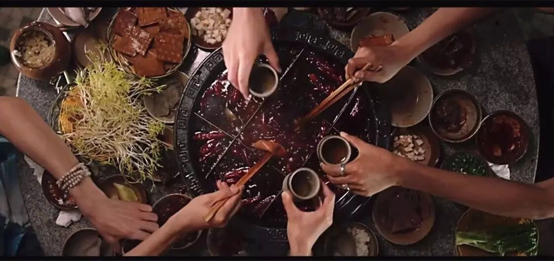 @所有人：吃货必备贴，火锅与灯光的终极搭配……