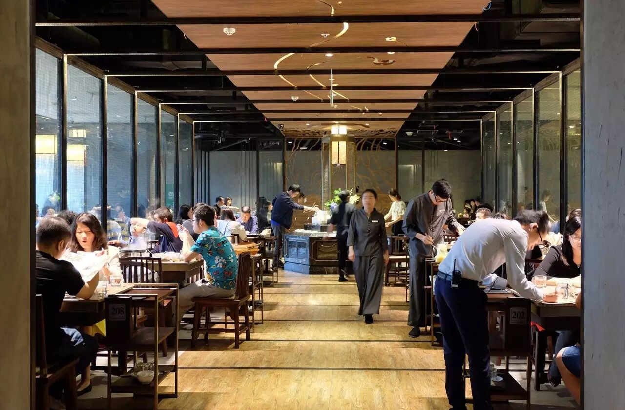 @所有人：吃货必备贴，火锅与灯光的终极搭配……