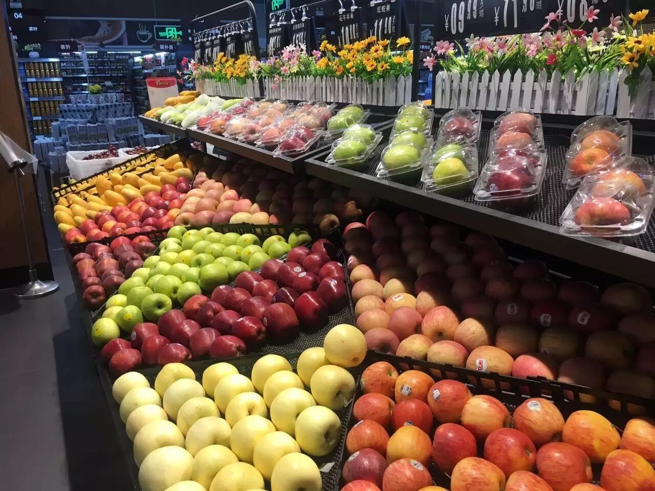 “西”游记之实地调研超市照明新用法